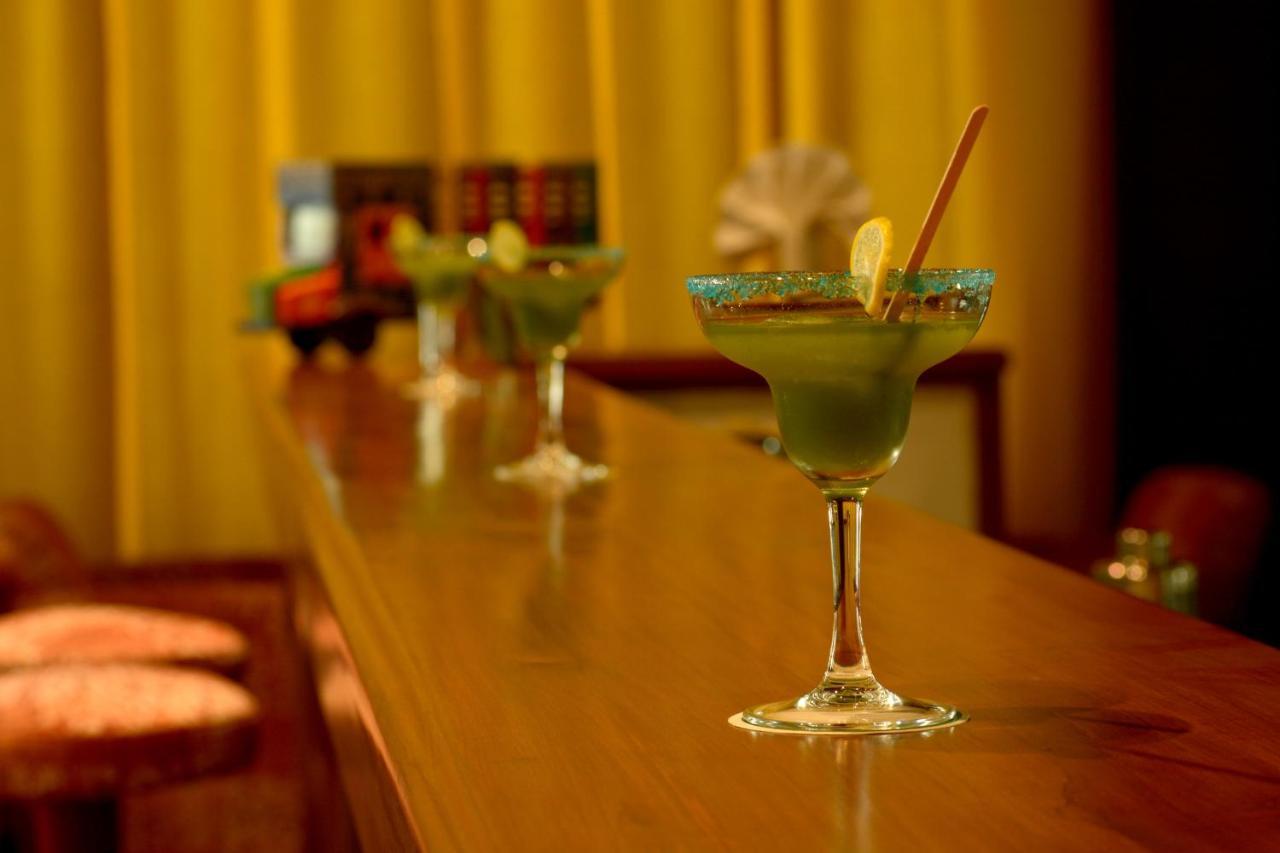 Hotel Chandela Khajuraho Ngoại thất bức ảnh