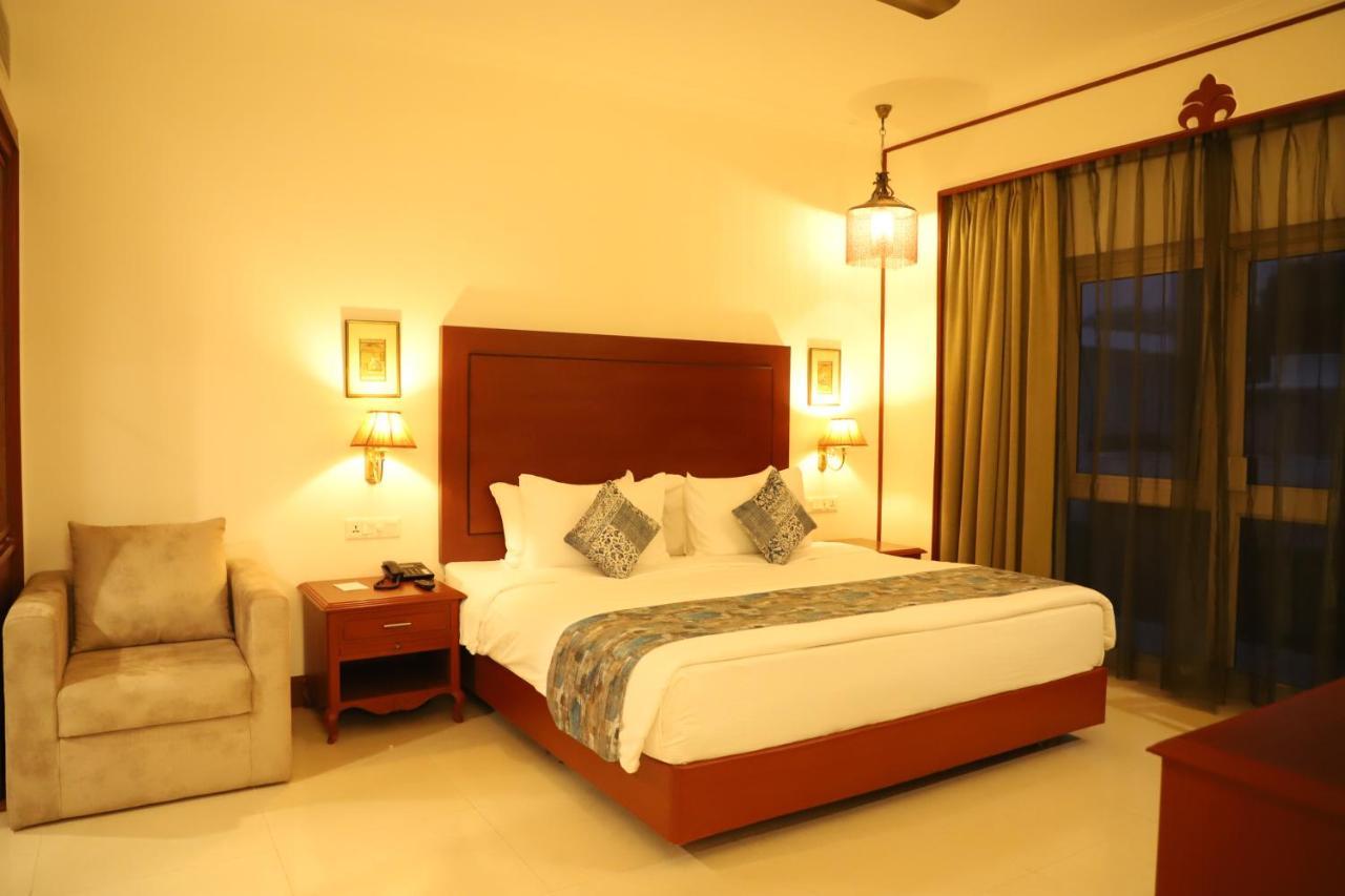 Hotel Chandela Khajuraho Ngoại thất bức ảnh