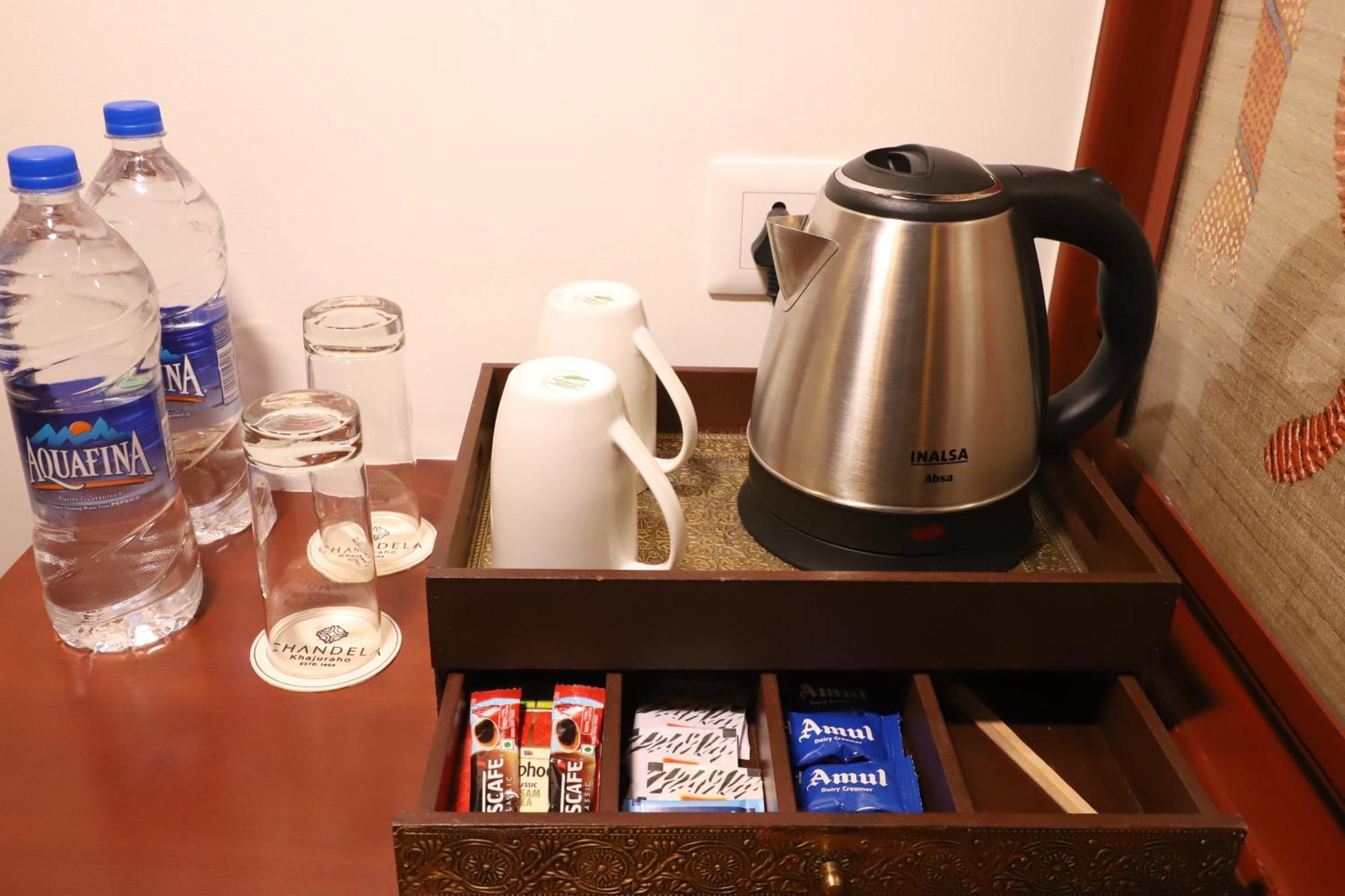 Hotel Chandela Khajuraho Ngoại thất bức ảnh
